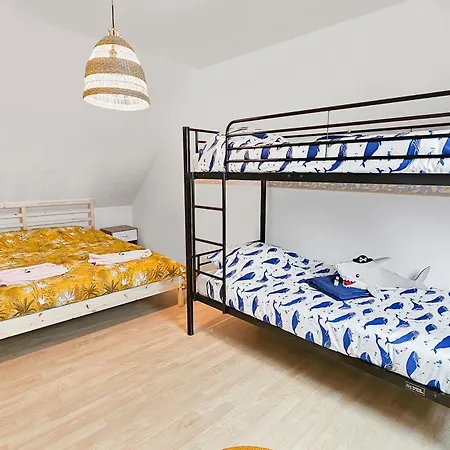 Cousinades And Xxl Family, Terrace