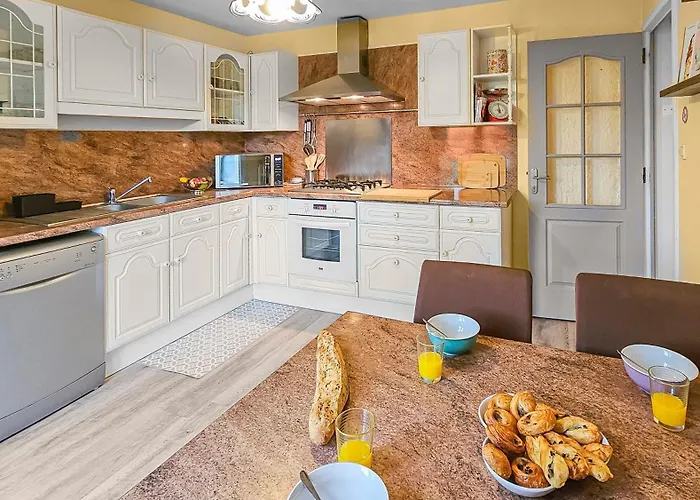 Cousinades And Xxl Family, Terrace Merville-Franceville-Plage