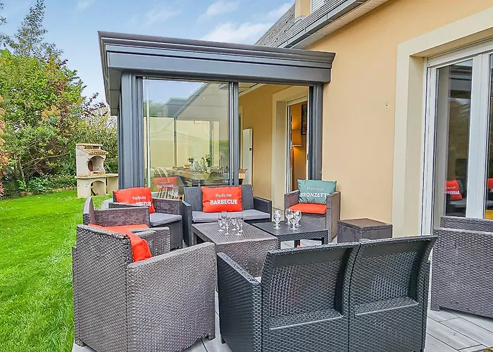 Ferienhaus Cousinades And Xxl Family, Terrace Merville-Franceville-Plage